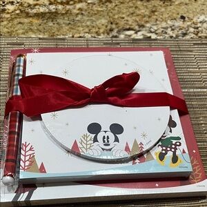 Disney Mickey Mouse Holiday Stationery Set nwt